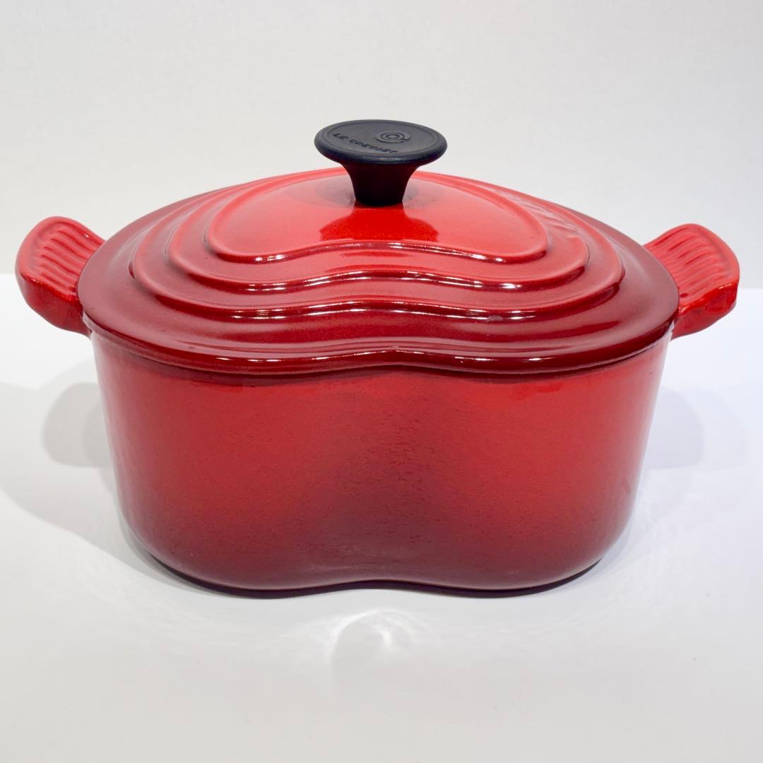 最終値下げ！新品・未使用品！LE CREUSET ハート型 両手鍋 レッド