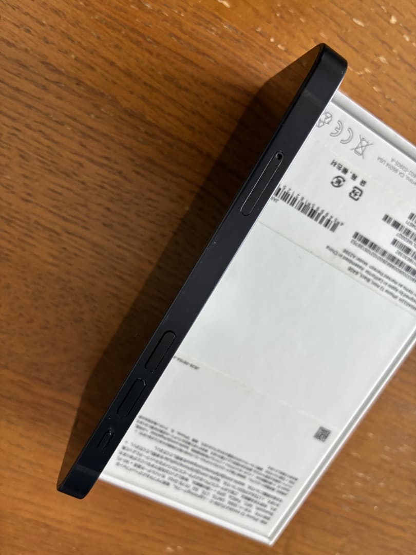 あり: iPhone 12 mini 64GB ブラック Sim Free