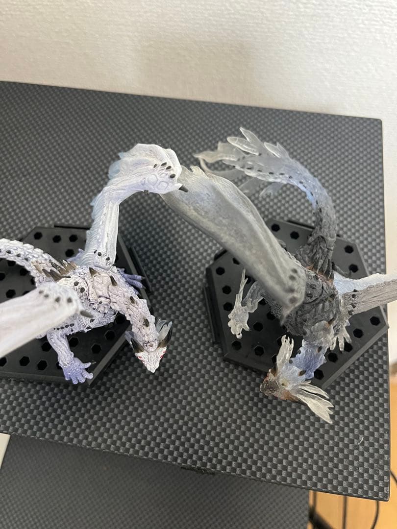 モンスターハンター　モンハン　　ゼノジーヴァ(臨界状態&通常状態）フィギュア