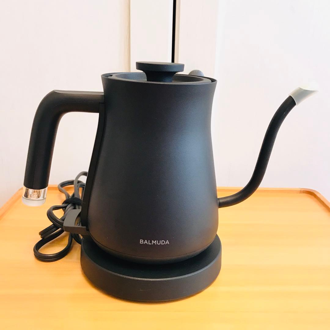 美品【BALMUDA The Pot✴︎バルミユーダ電気ケトル】ブラック短期間使用