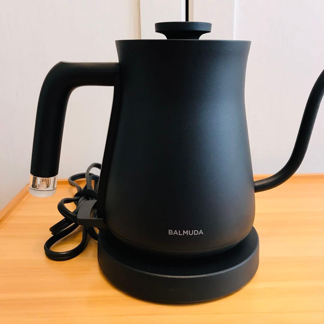 美品【BALMUDA The Pot✴︎バルミユーダ電気ケトル】ブラック短期間使用