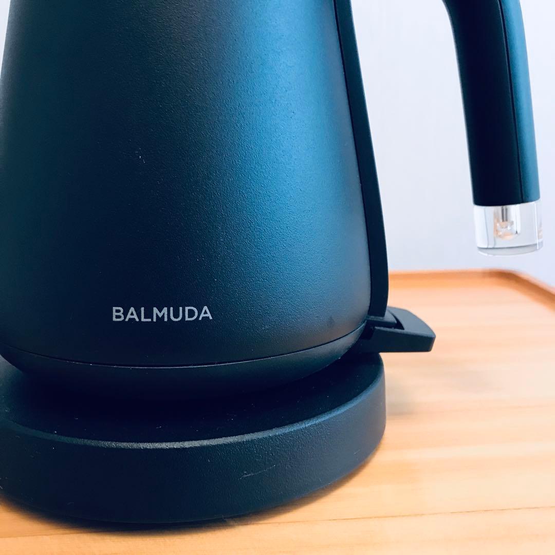 美品【BALMUDA The Pot✴︎バルミユーダ電気ケトル】ブラック短期間使用