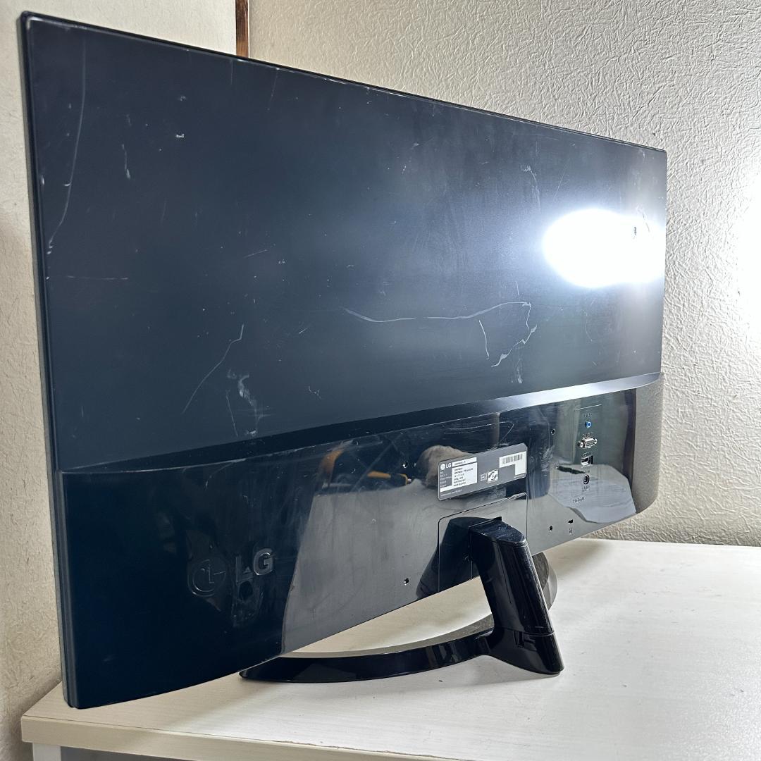 LG 31.5インチ 液晶モニター