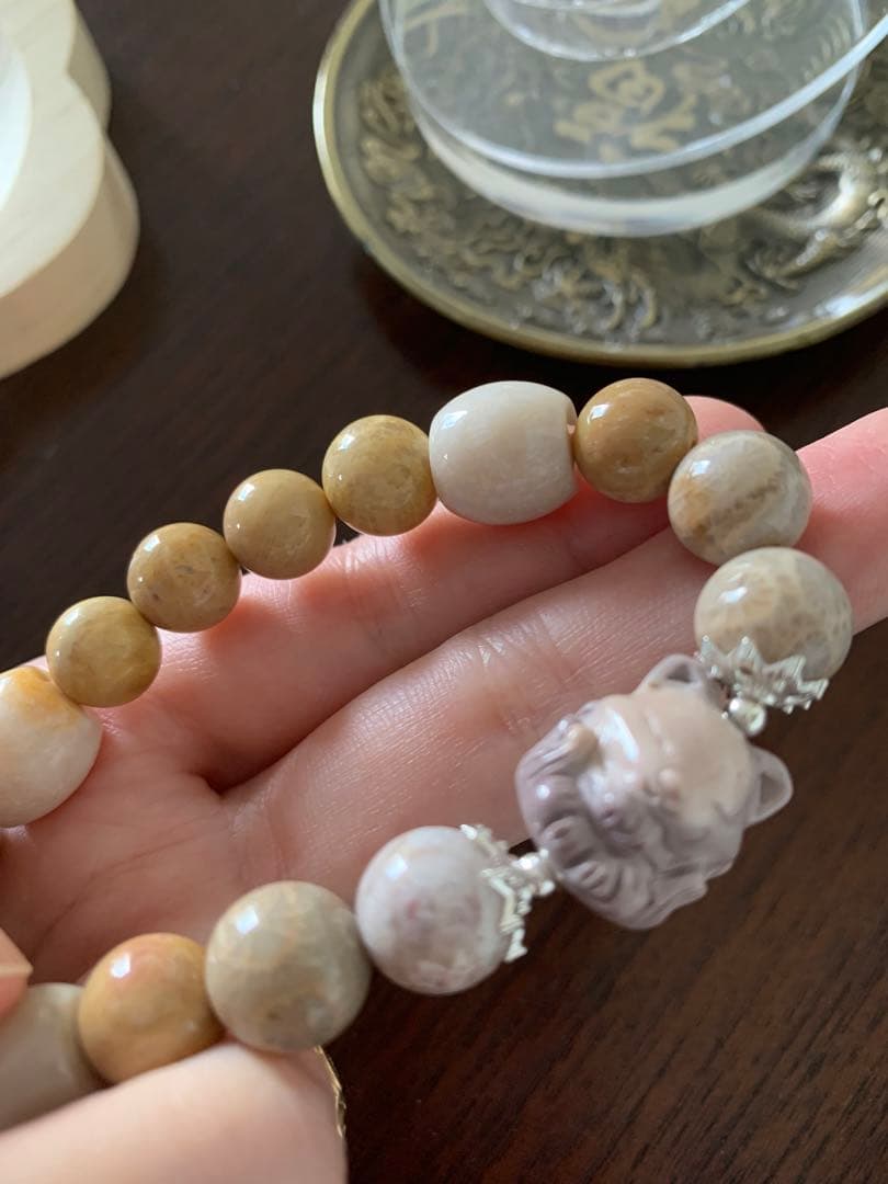 九尾アラシャンブレス