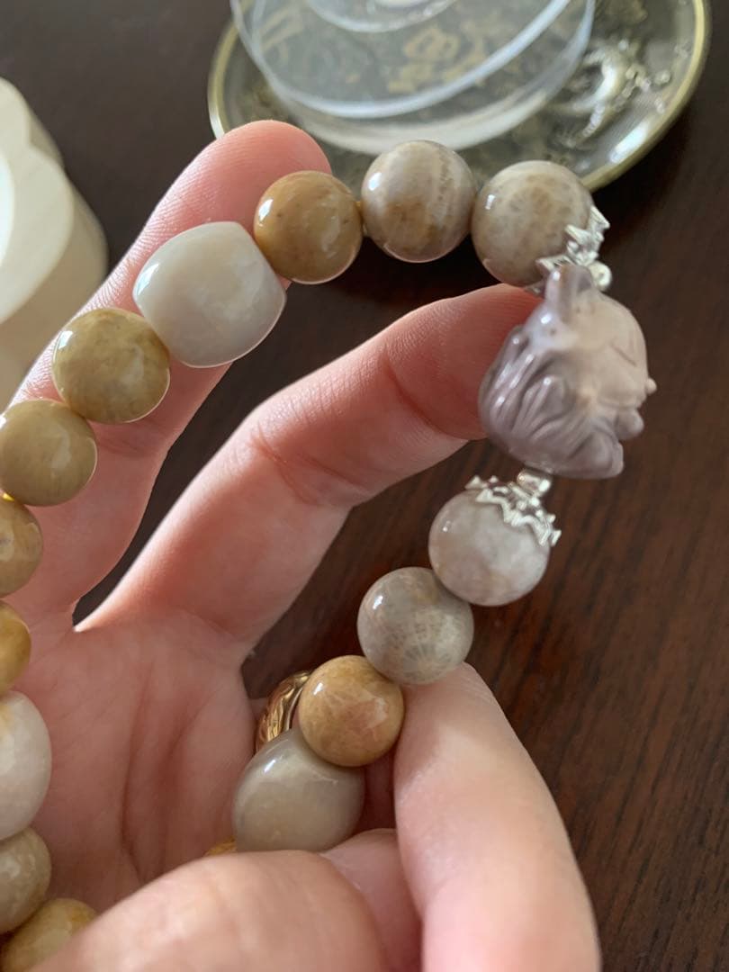 九尾アラシャンブレス