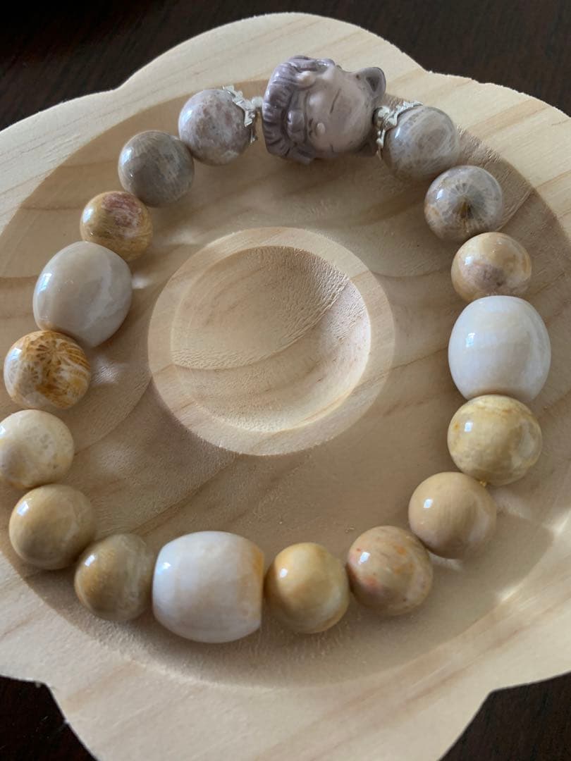 九尾アラシャンブレス