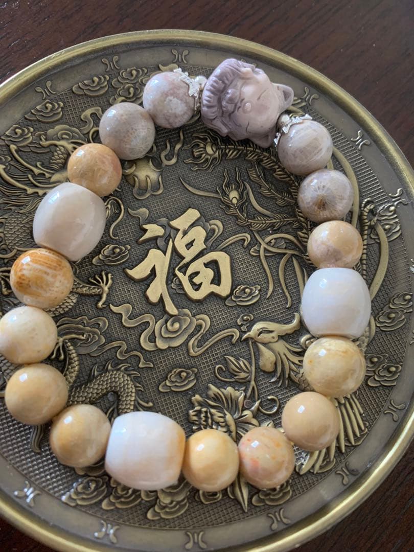 九尾アラシャンブレス