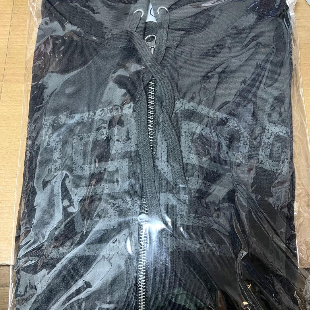 WEST. パーカー ロンT 新品未開封