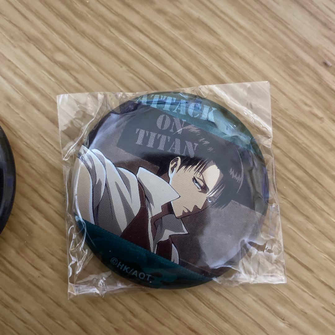 リヴァイ　悔いなき選択　缶バッジ　進撃の巨人