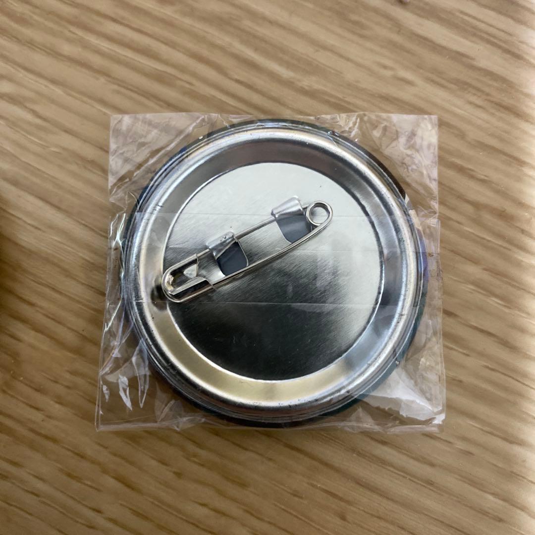 リヴァイ　悔いなき選択　缶バッジ　進撃の巨人