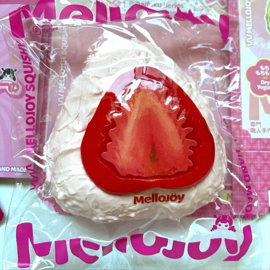 Mellojoy スクイーズ メロジョイ　クリーム　大福 ストロベリー　苺