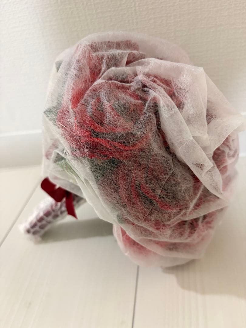 赤いバラ　ブーケ（ブートニアセット）