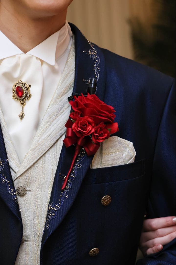 赤いバラ　ブーケ（ブートニアセット）