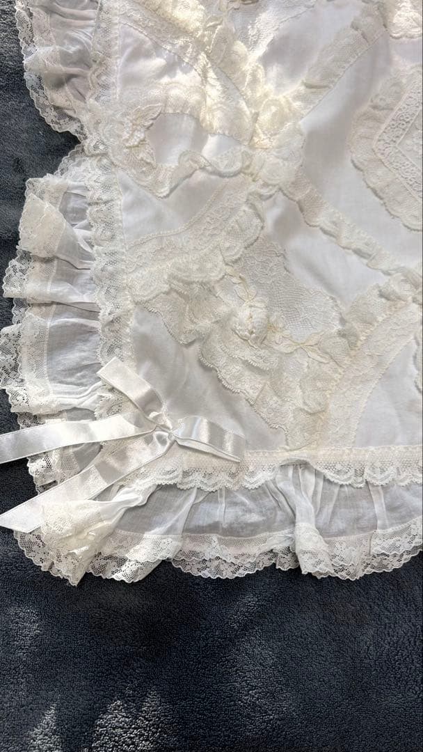 ❤️さえら★ヒスクローネ★美しいレース遣い★可愛いクッションカバー2枚セット