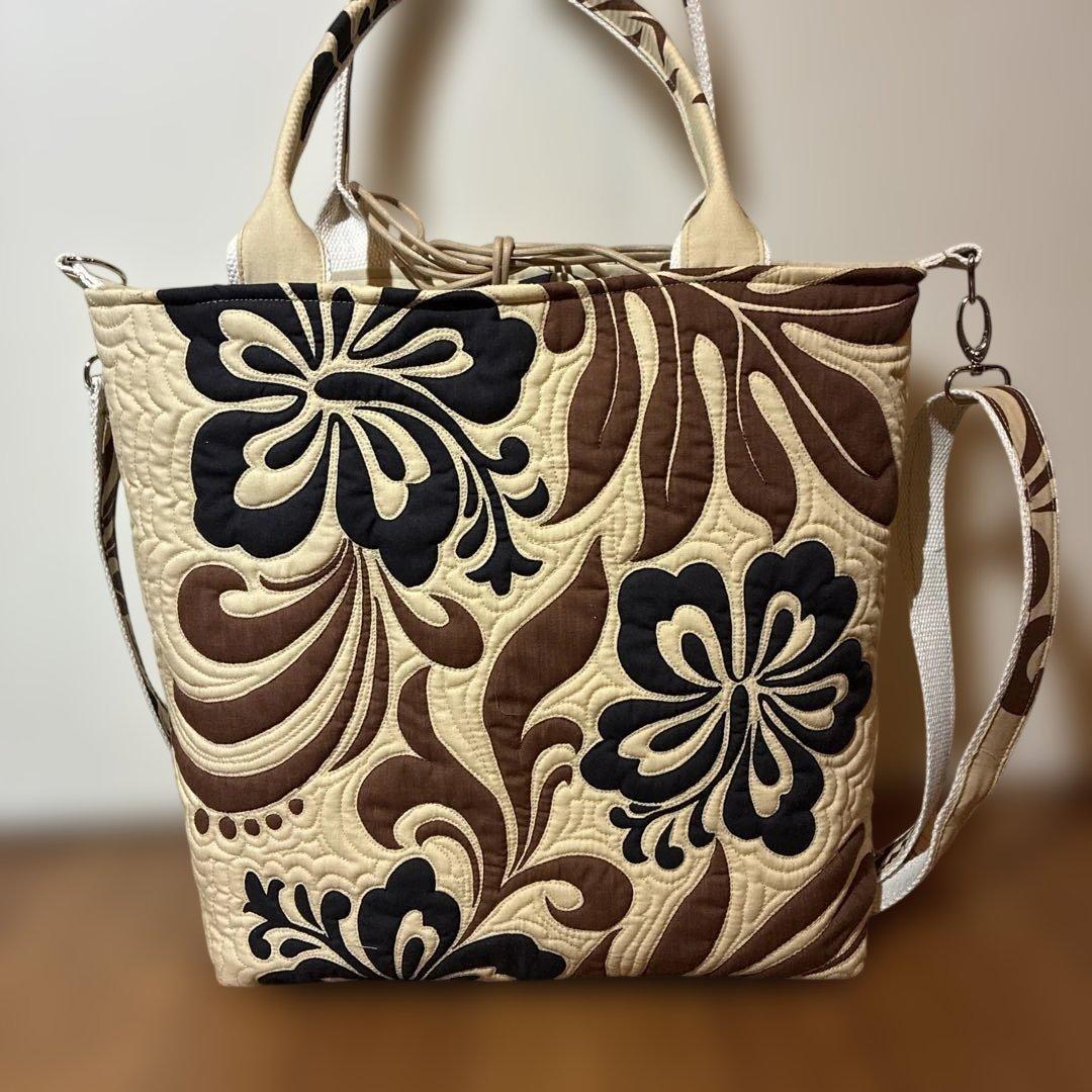 ハワイアン　ミシンキルト　トートバッグ　大きめ