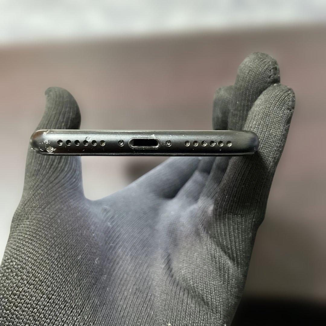 H7052 iPhone7 128GB SIMフリー