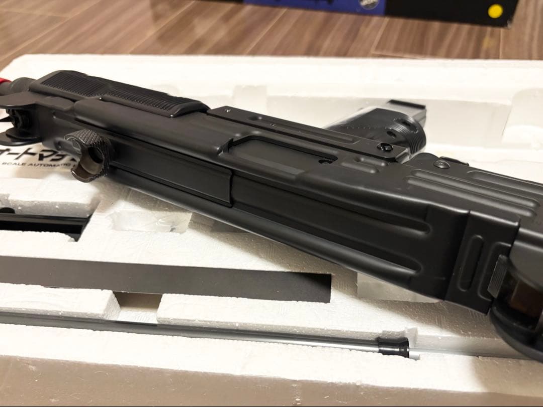 東京マルイ　UZI サブマシンガン　電動ガン　ジャンク扱い
