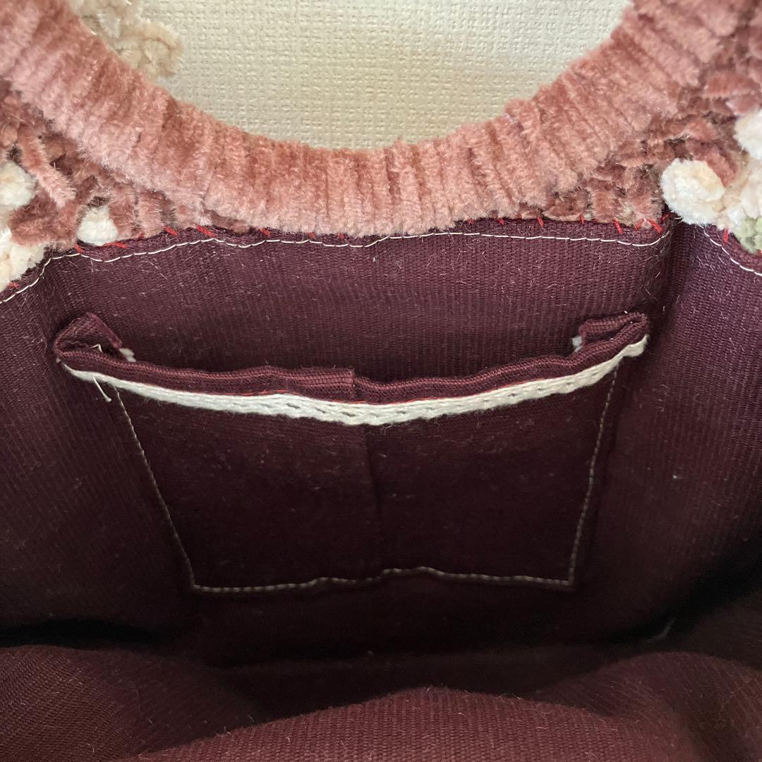 ハンドメイド　花柄モチーフ　手編みバッグ