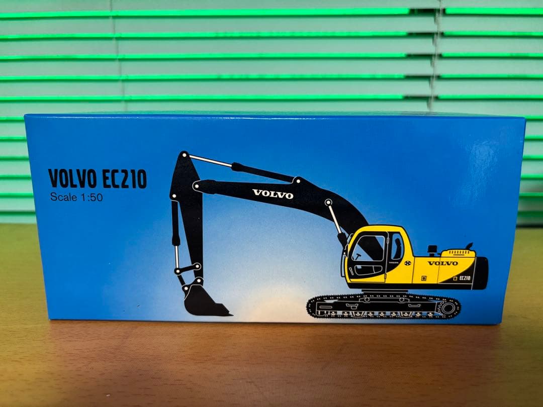 VOLVO EC210 ミニカー 1:50 スケール