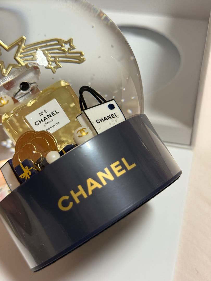 CHANEL スノードーム　2025年 ホリデー限定 ビューティー