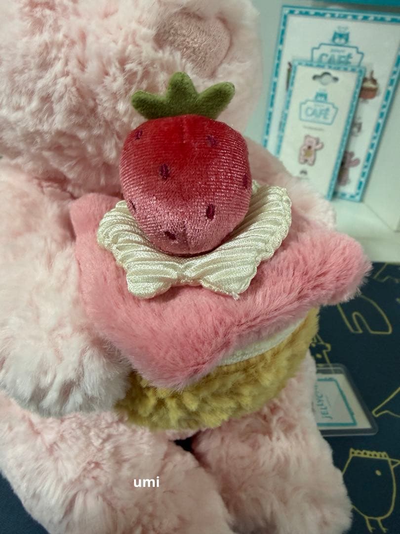 ジェリーキャット Leola Bear Strawberry Cake 上海限定