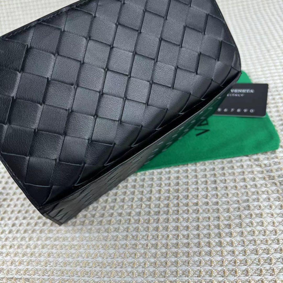 ノベルティ ボッテガヴェネタ 二つ折り長財布 ブラック