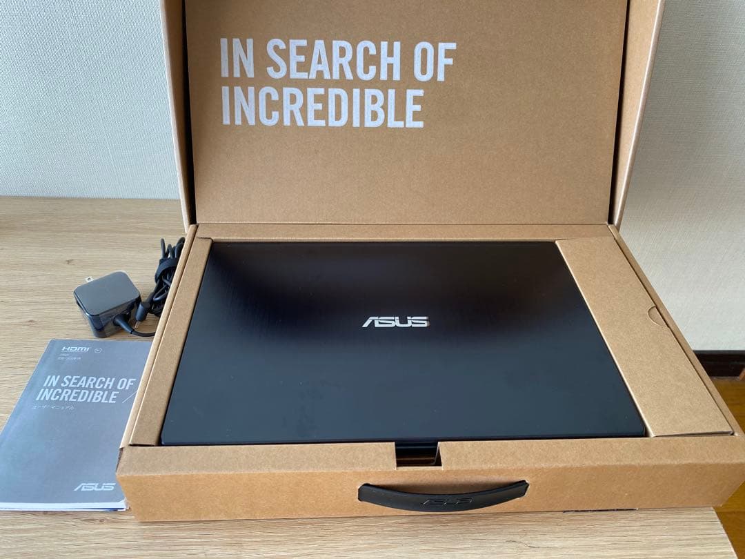 ASUS ノートPC ブラック ACアダプター付き　(ジャンク扱い)