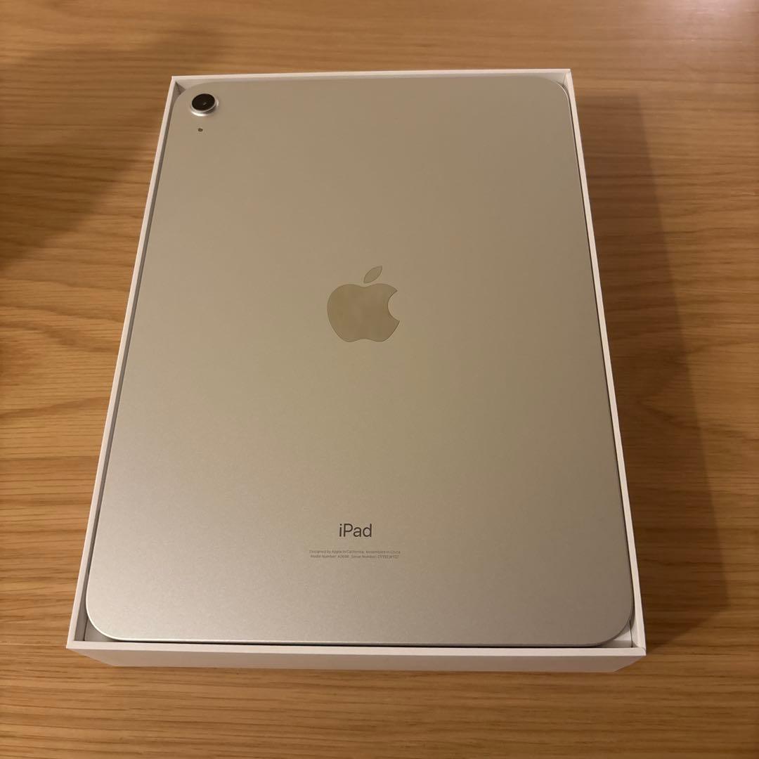新品同様　シルバー iPad 10世代　64G