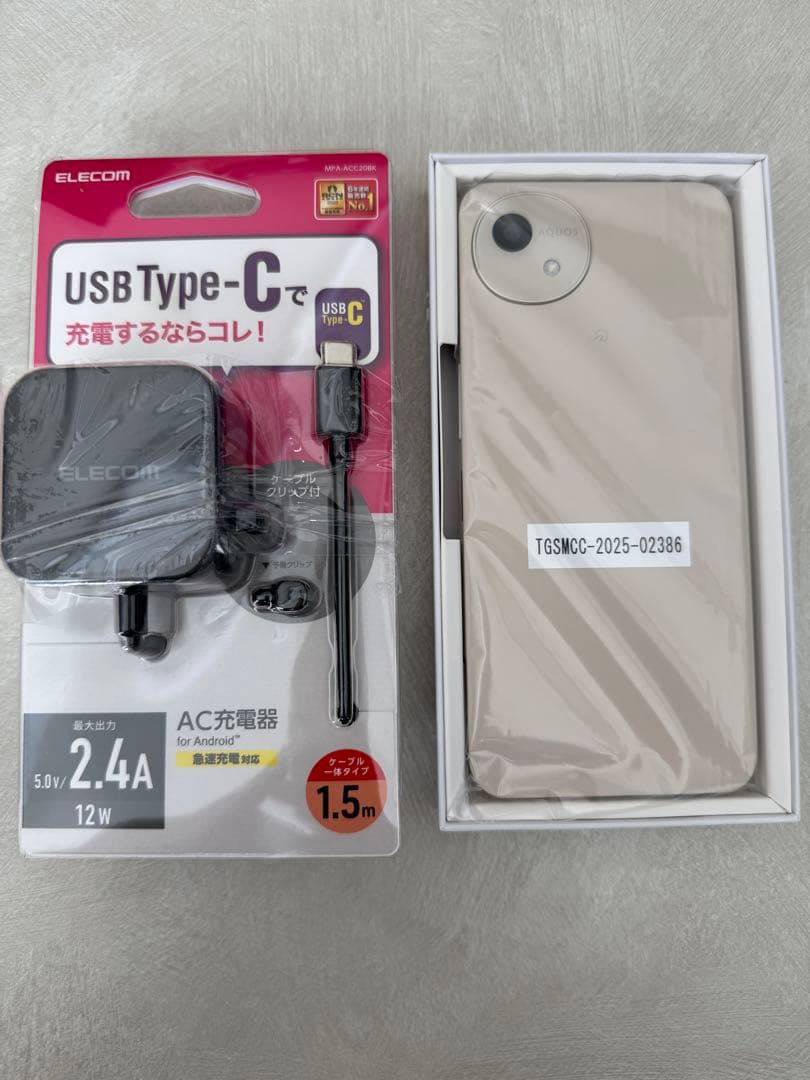 AQUOS wish 4 + ELECOM USB Type-C充電器