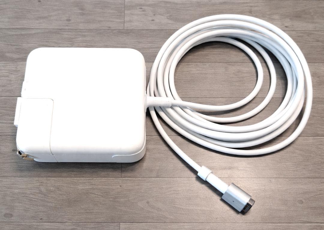 MacBook Air 13インチ 2014 i5 250GB 充電器付