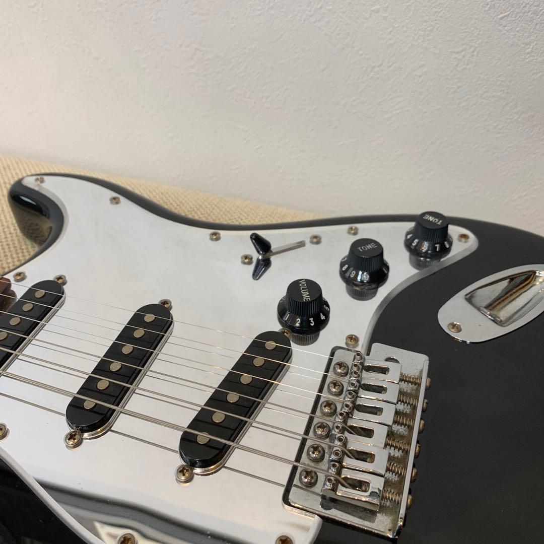 Marvis ストラトタイプ　エレキギター　メイビス