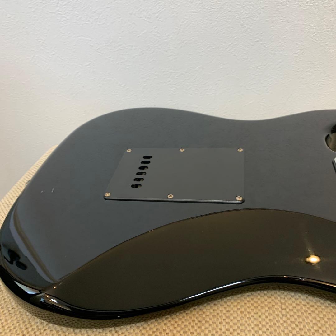 Marvis ストラトタイプ　エレキギター　メイビス