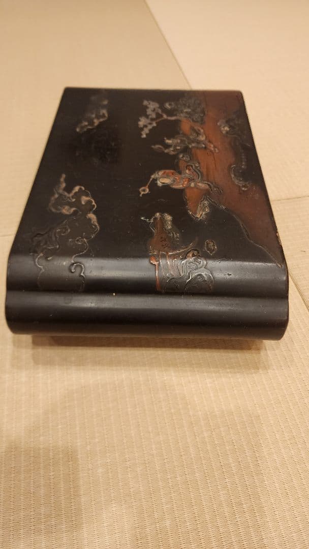 手描き大漆花台の骨董品です
