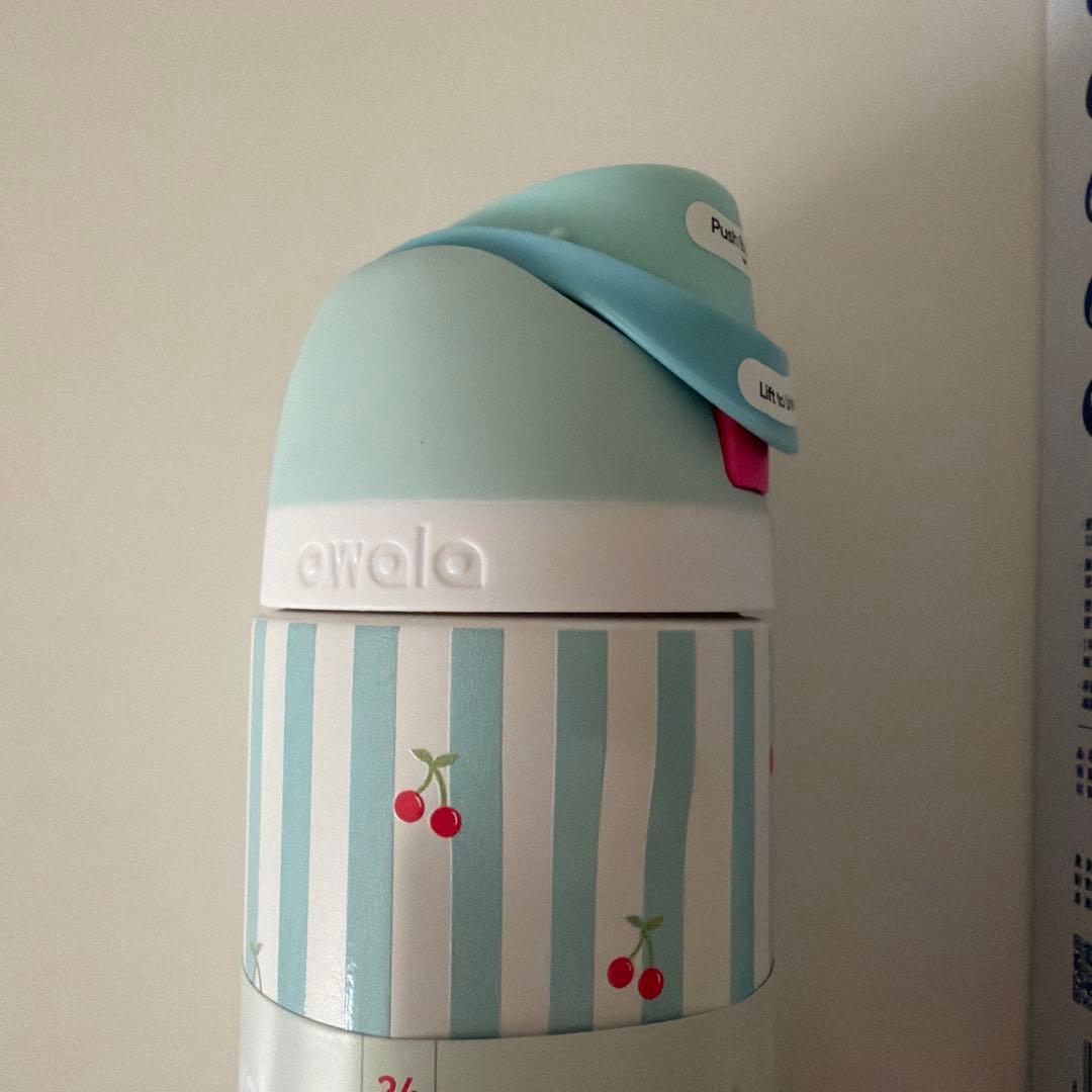 週末価格！新品 owala タンブラー 24oz ストロー付き