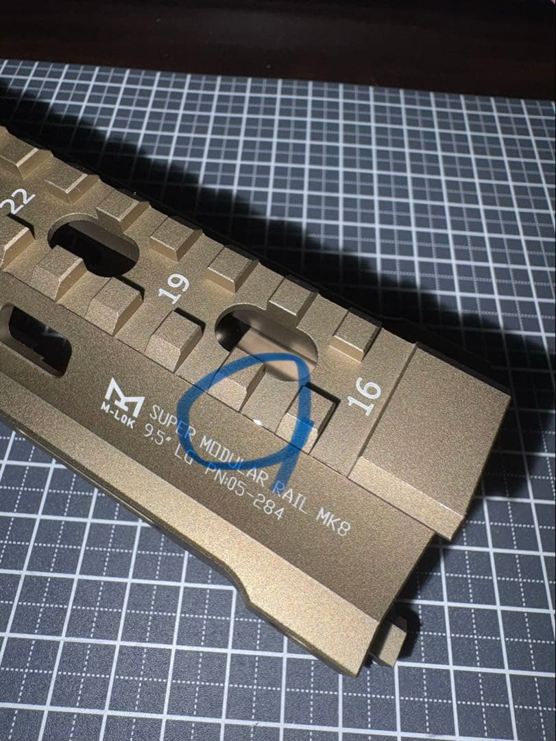 【5KU】GEISSELE SMR MK8タイプハンドガード