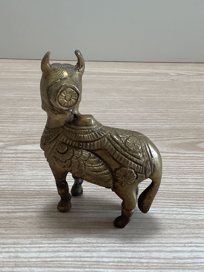 《 ヒンドゥー教　新品　1点物 》 カムデヌ　祝福をもたらす女神　聖牛　真鍮