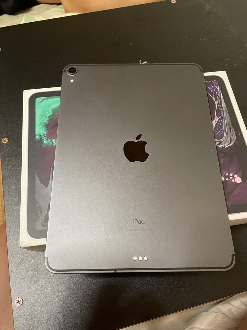 iPad本体 iPad pro 11 sim +wifi cellular 64gb