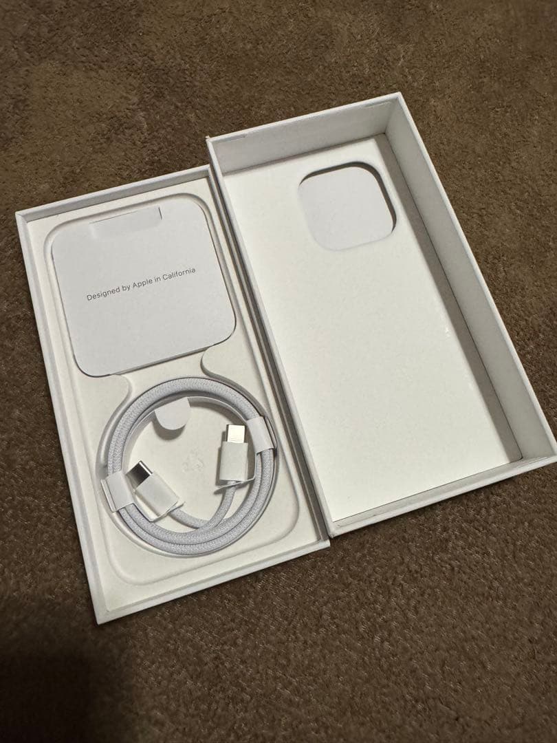 iPhone 15 Pro 128GB - ナチュラルチタニウム Simフリー