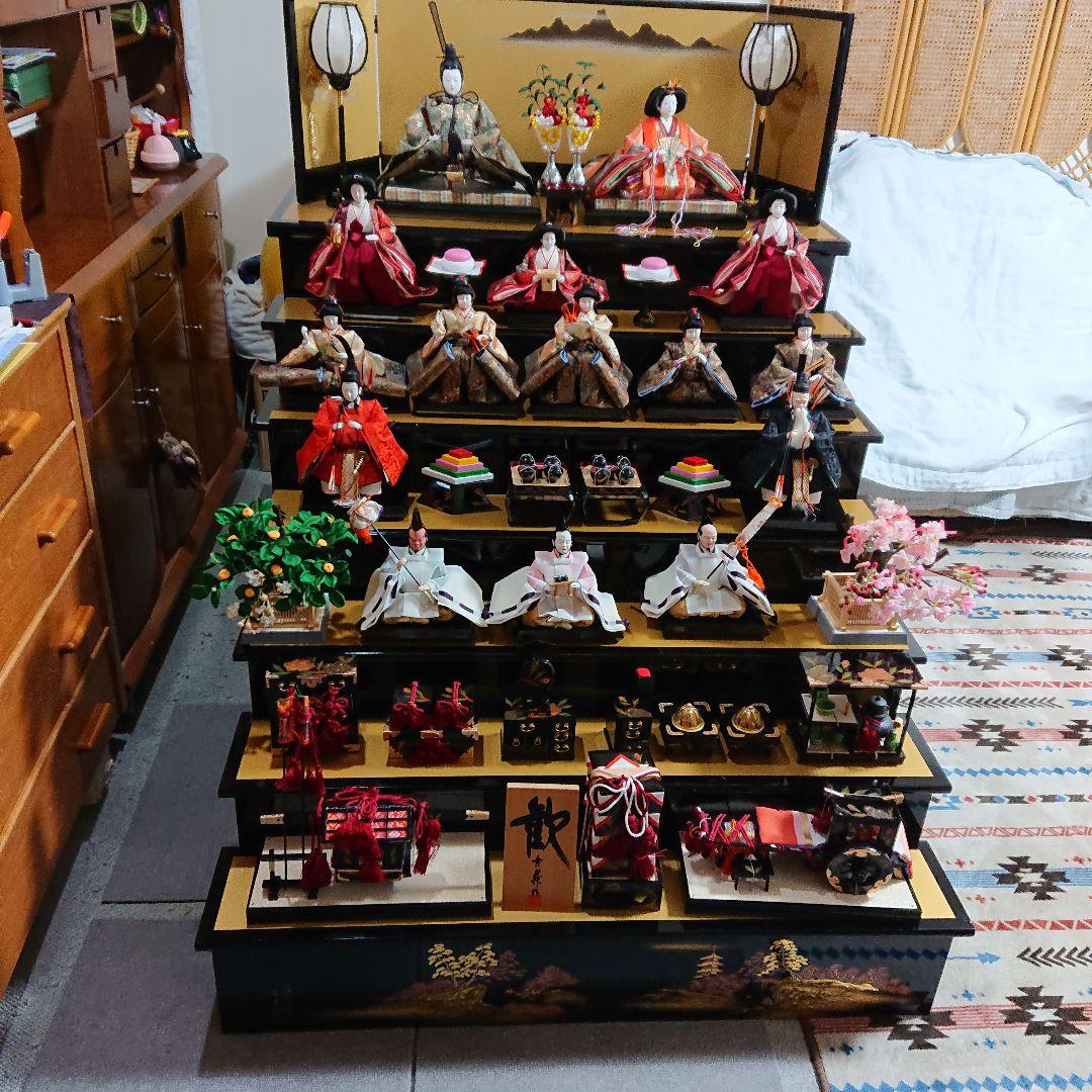お雛様  (七段飾)