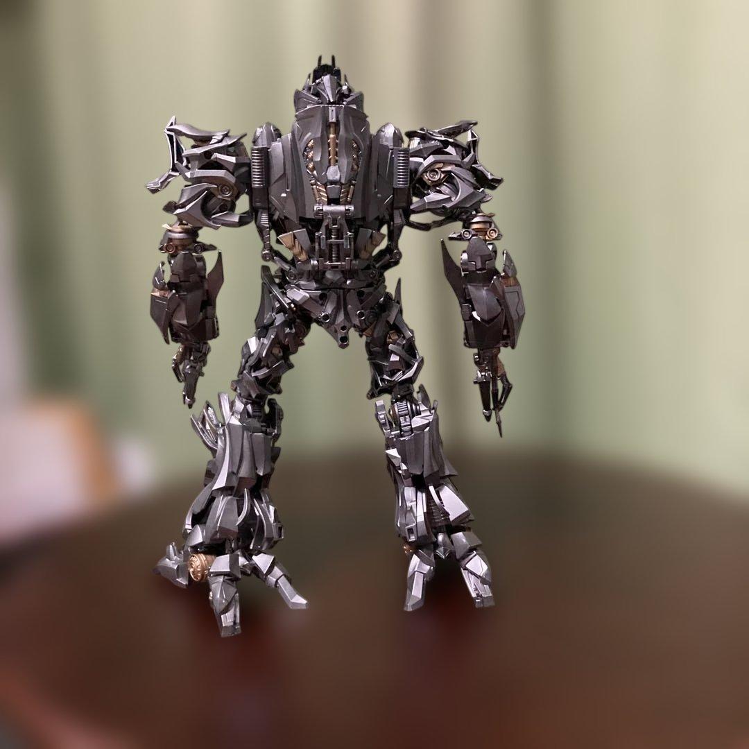 メガトロン　Honey badger トランスフォーマー