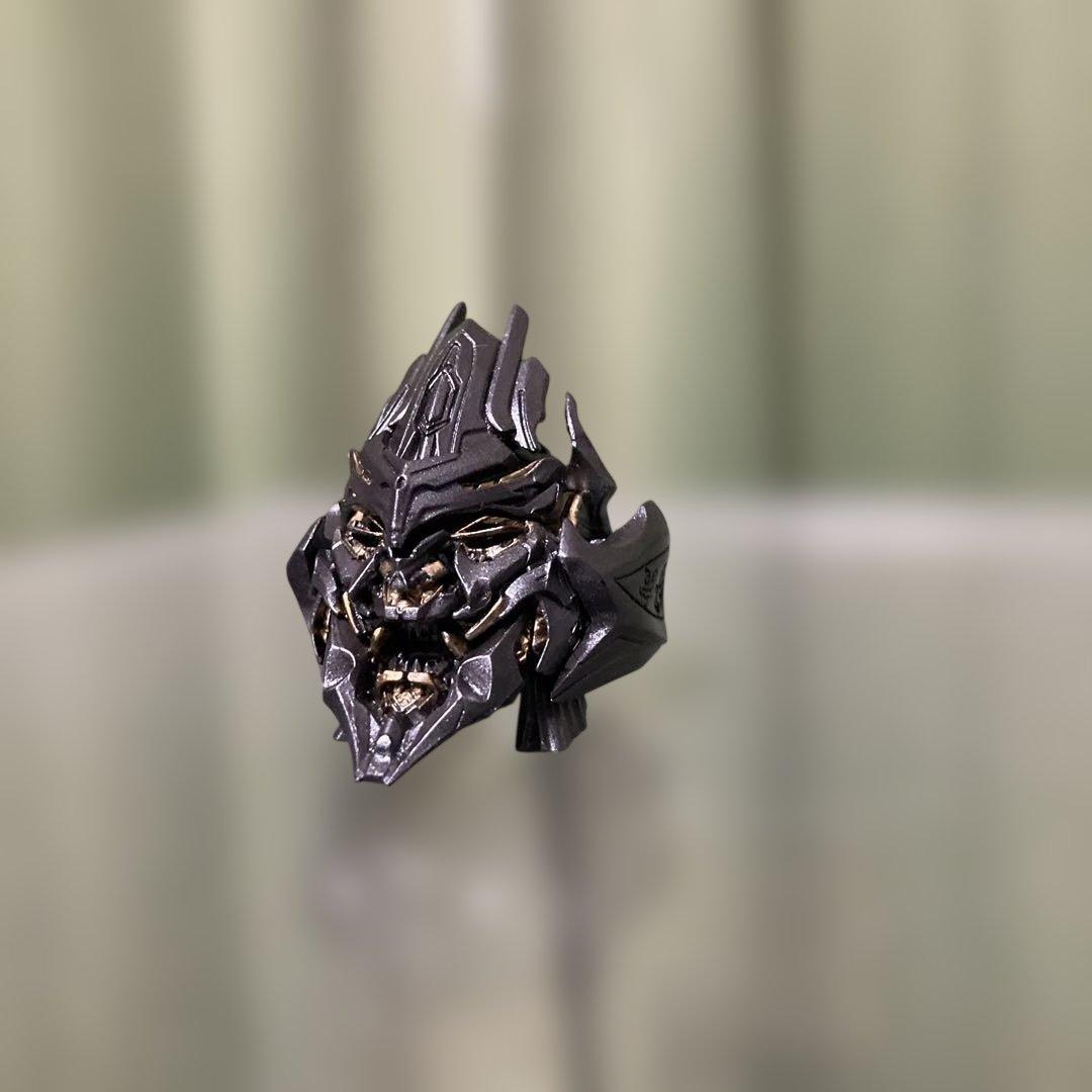 メガトロン　Honey badger トランスフォーマー