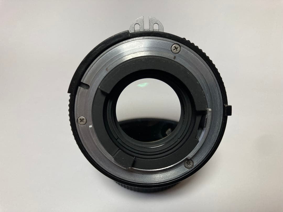 Ai NIKKOR 85mm f/2 レンズ