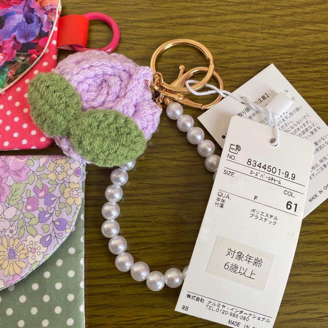 5点目100円♡新品♡新作♡ナルミヤ♡ローズチャーム＆ポーチセット