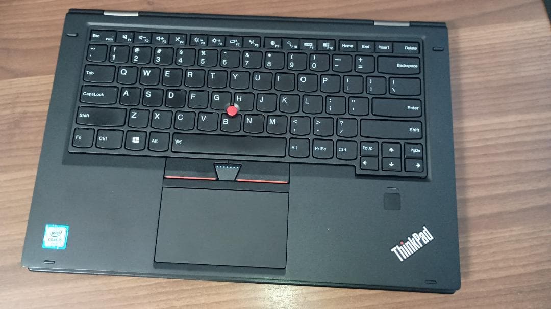 x1yoga/i5/8G/SSD256G/WQHDタッチパネル/英語キーボード