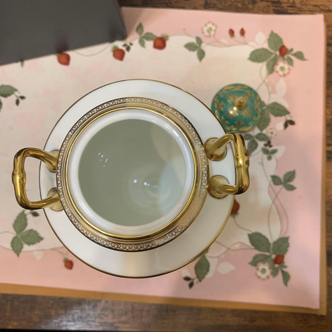 希少ウェッジウッド コロンビア　パウダーグリーン　シャグリーン　フラワーベース