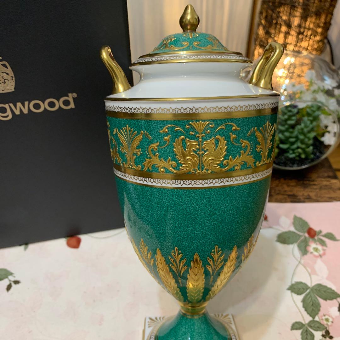 希少ウェッジウッド コロンビア　パウダーグリーン　シャグリーン　フラワーベース