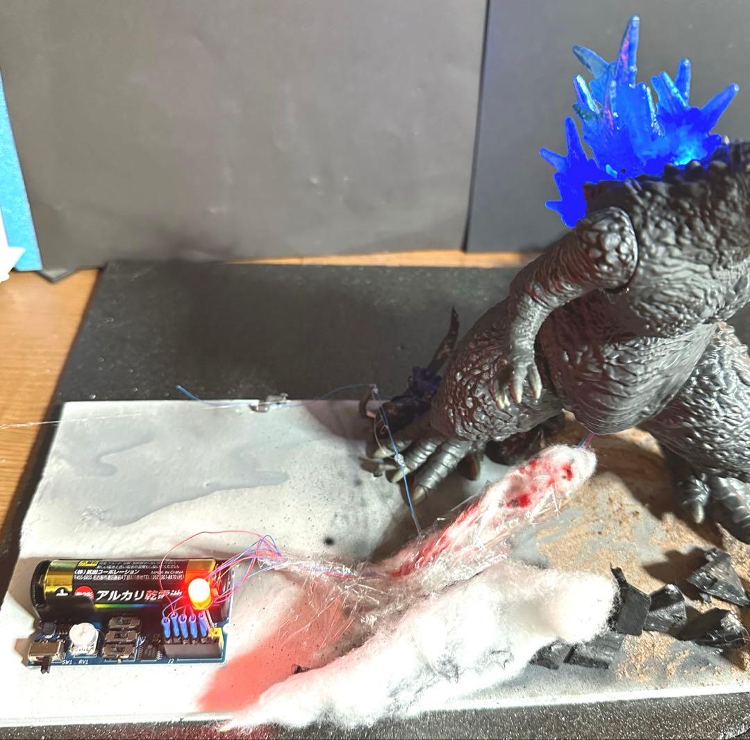 プレミアムバンダイ限定ムービーモンスター躍動２０２３熱放射カラーver