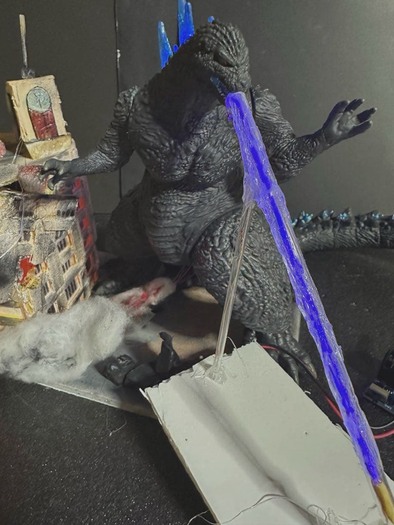 プレミアムバンダイ限定ムービーモンスター躍動２０２３熱放射カラーver