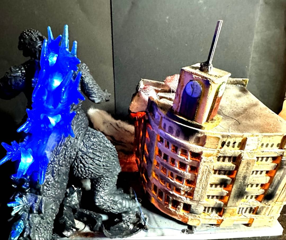 プレミアムバンダイ限定ムービーモンスター躍動２０２３熱放射カラーver