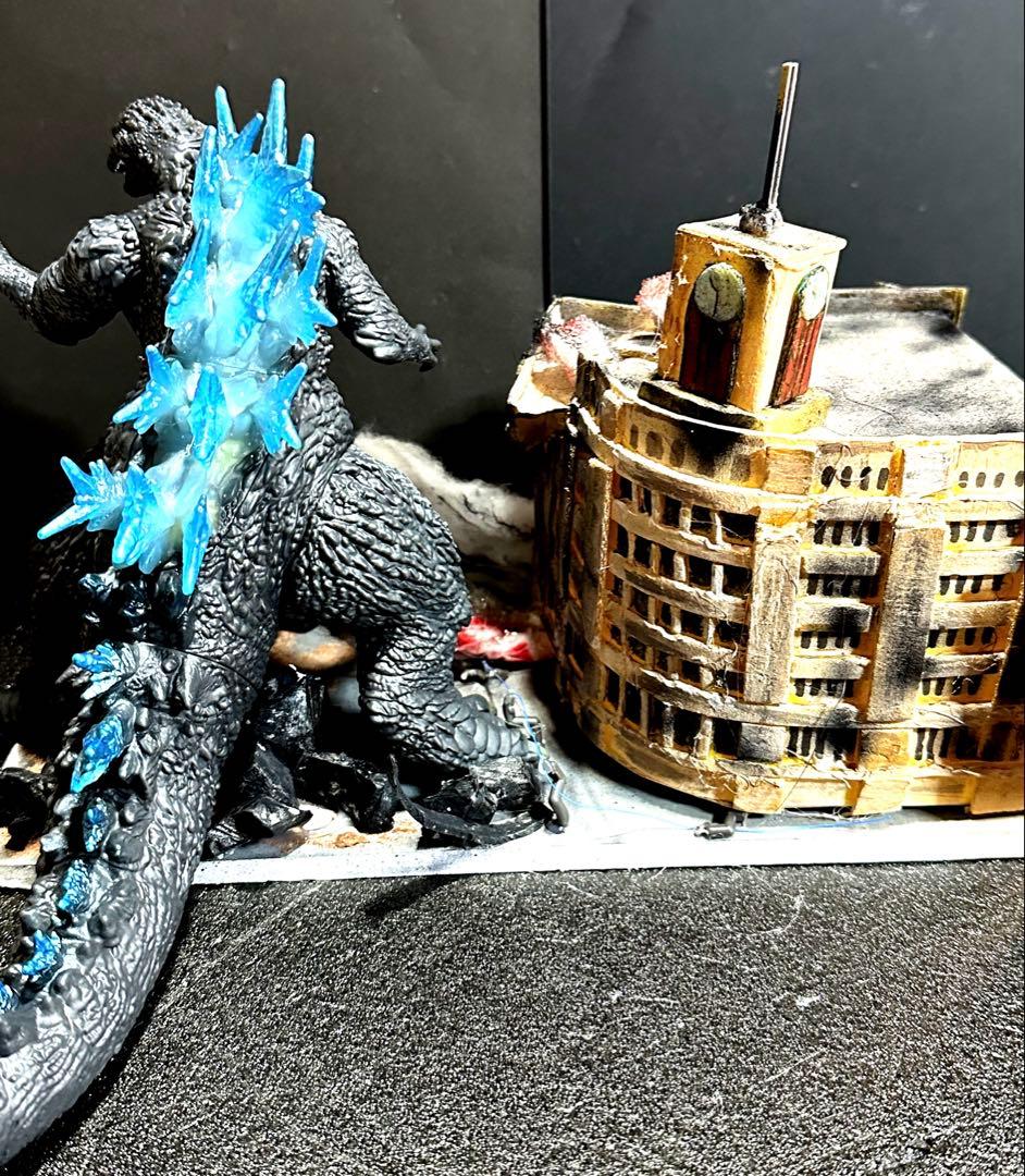 プレミアムバンダイ限定ムービーモンスター躍動２０２３熱放射カラーver